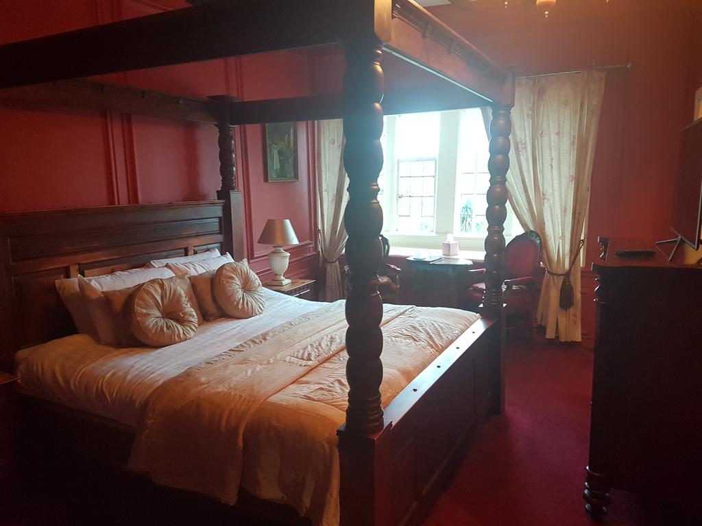 Churston Court Hotel Churston Ferrers エクステリア 写真
